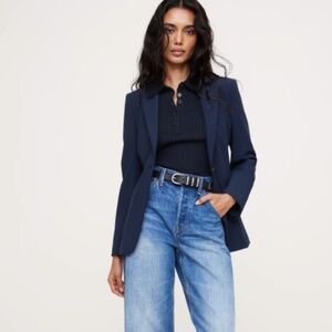 BEAUTIFUL NAVY BLUE BANANA REPUBLIC BUSINESS BLAZER